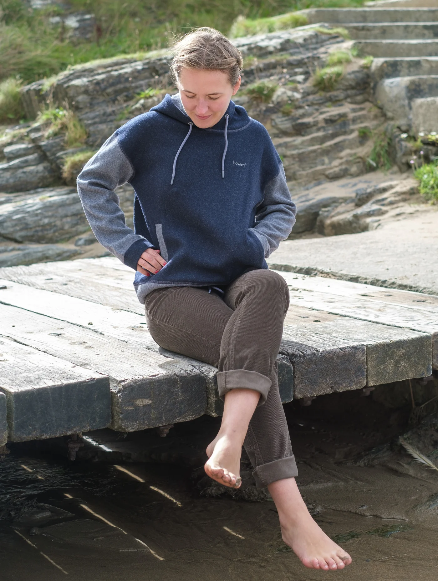 Women's Deri Wool Hoody - Image 3